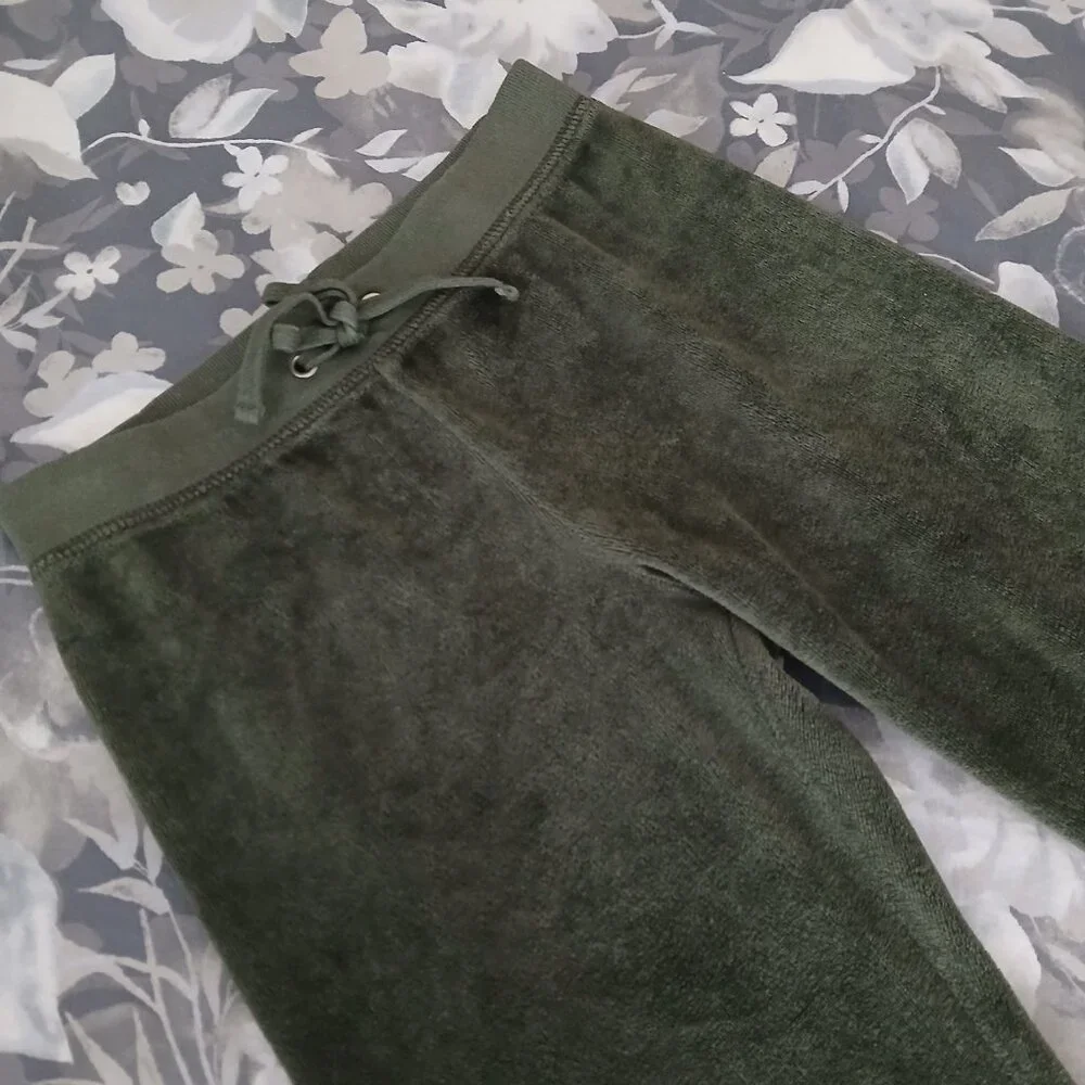 Juicy Couture Olive Velvet Pant - kids size 4